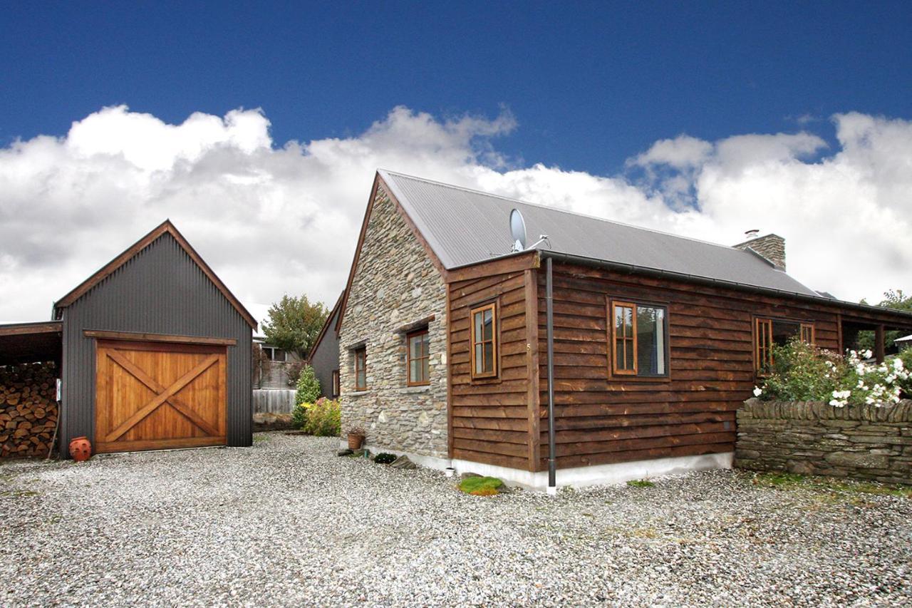 Maytime Cottage - Arrowtown Holiday Home ภายนอก รูปภาพ
