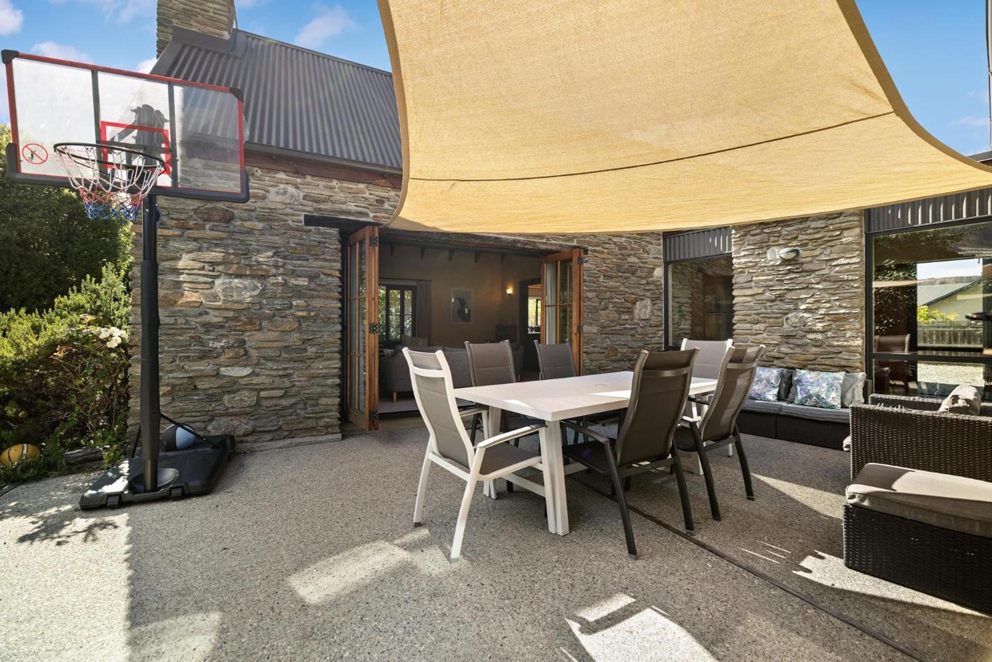 Maytime Cottage - Arrowtown Holiday Home ภายนอก รูปภาพ